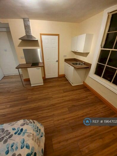 Studio To Rent In Mansfield Road, Nottingham, NG1