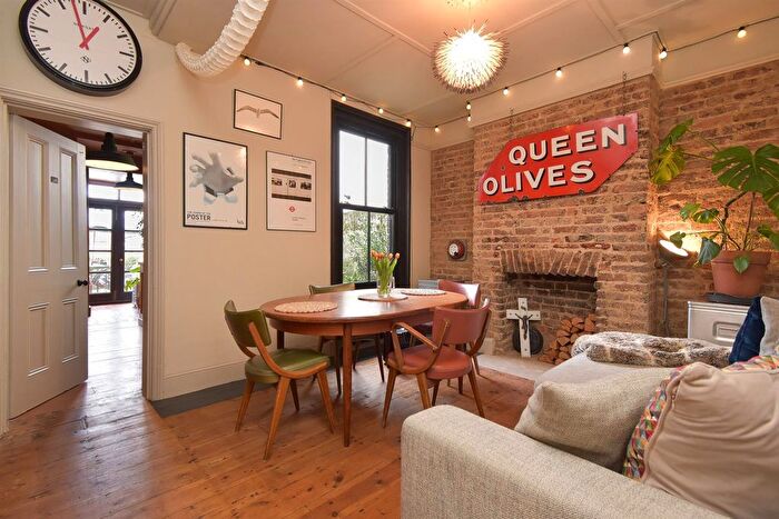 2 Bedroom Terraced House For Sale In Canute Road, Hastings, TN35