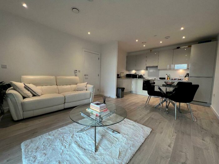 2 Bedroom Apartment To Rent In Atlantis Avenue, Silvertown, London, E16