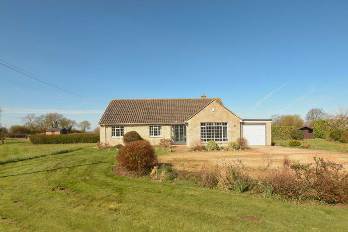 4 Bedroom Bungalow To Rent In Leys Road, Cumnor, OX2