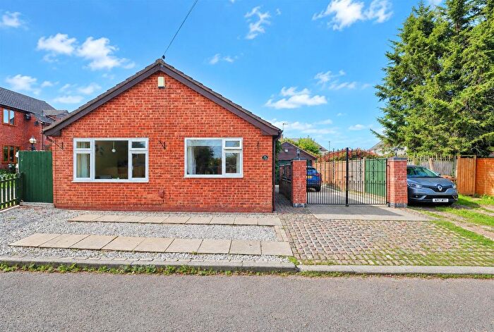 2 Bedroom Detached Bungalow For Sale In Wykin Road, Hinckley, LE10