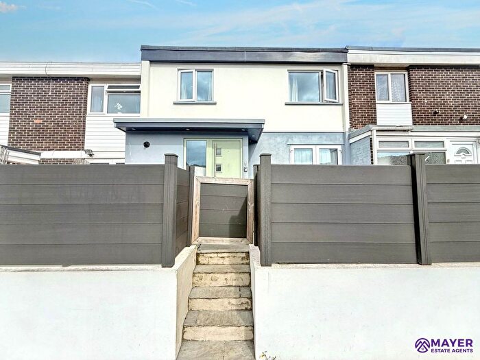3 Bedroom Terraced House For Sale In Waycott Walk, Plymouth, PL6
