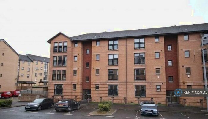 3 Bedroom Flat To Rent In Kelviinhaugh St, Glasgow, G3