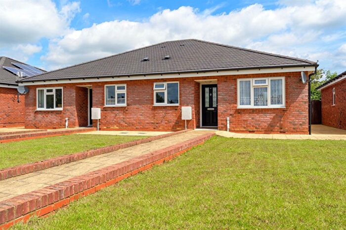 2 Bedroom Semi-Detached Bungalow For Sale In Bridge Road, Desborough, Kettering, NN14