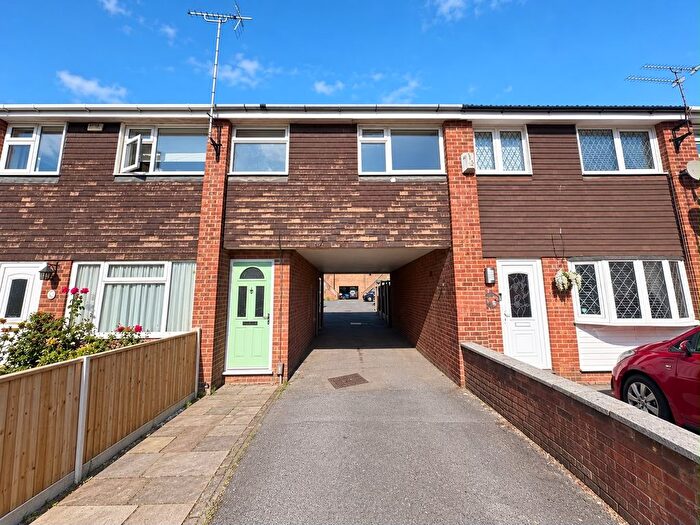 1 Bedroom Flat To Rent In Bramble Drive, Nottingham, NG3