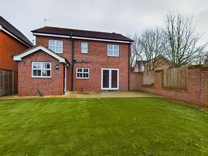 4 Bedroom Detached House To Rent In Old Chapel Close, Long Riston, HU11