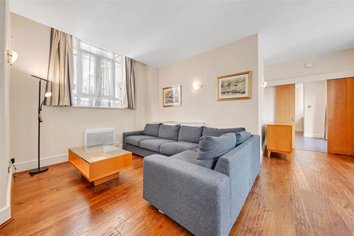 2 Bedroom Flat To Rent In Marylebone Road, London, NW1