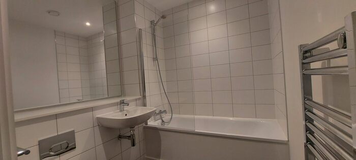 1 Bedroom Flat To Rent In Wharf End, Trafford Park, Manchester M17