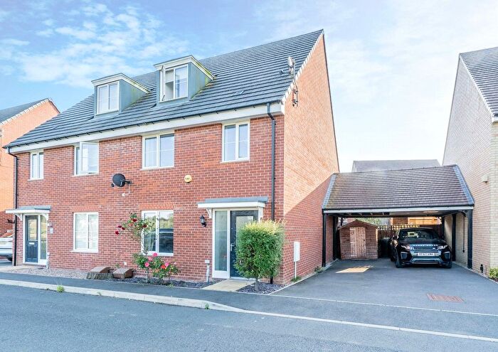 4 Bedroom Detached House To Rent In Antigua Way, Milton Keynes, MK3