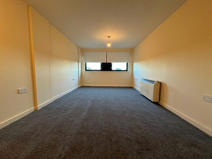 1 Bedroom Flat To Rent In Forest Lane, London, E15