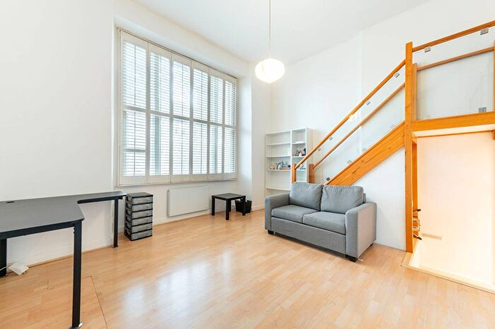 Studio For Sale In Westbourne Terrace, Lancaster Gate, London, W2
