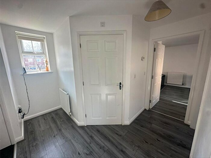 2 Bedroom Flat For Sale In Courtier Close, Liverpool, Merseyside, L5
