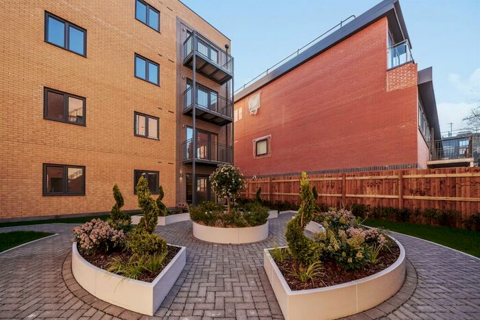 2 Bedroom Apartment For Sale In The Andesine, Clivemont Road, Maidenhead, SL6