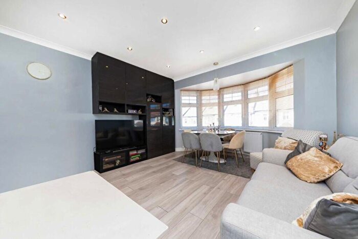 2 Bedroom Flat To Rent In All Souls Avenue, Kensal Rise, NW10