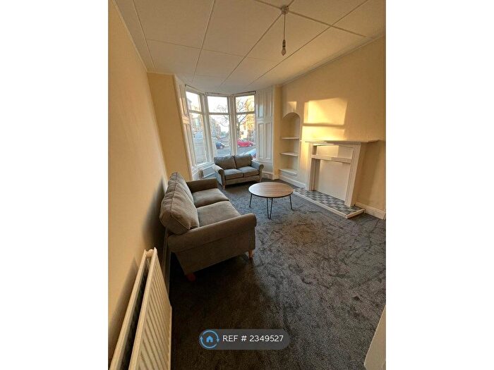 2 Bedroom Flat To Rent In Paisley Road West, Glasgow, G51