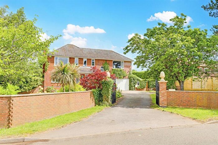 4 Bedroom Detached House For Sale In Boat Lane, Hoveringham, NG14