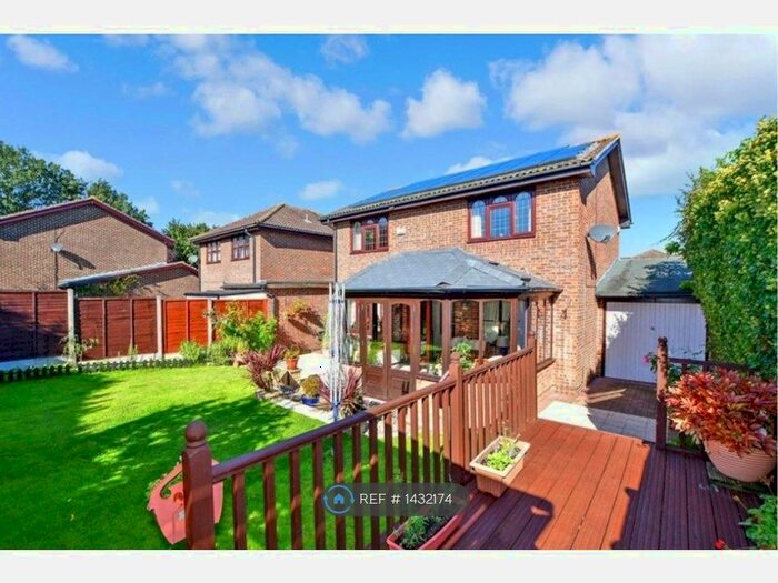 4 Bedroom Detached House To Rent In Beauworth Park, Maidstone, ME15