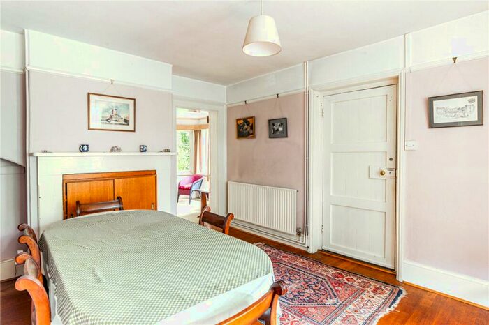 3 Bedroom Detached House For Sale In Woodcock Hill, Berkhamsted, Hertfordshire, HP4