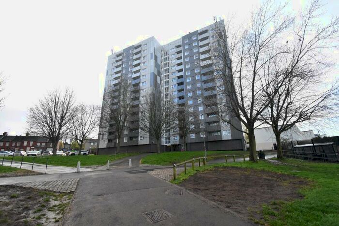 2 Bedroom Apartment To Rent In Dorset Court, Kingsland Road, Luton, Bedfordshire, LU1