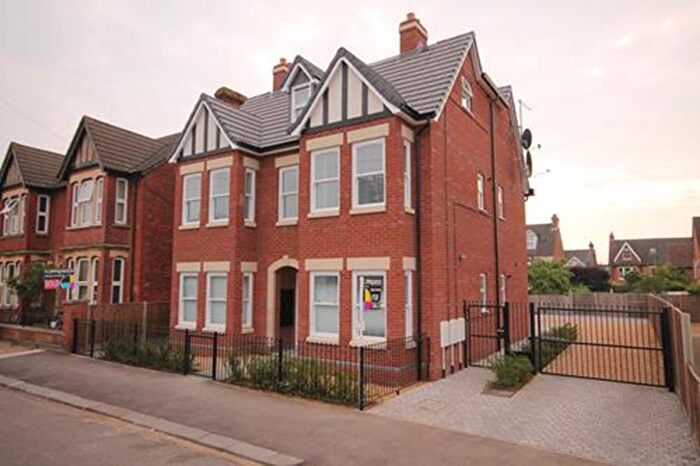 1 Bedroom Apartment To Rent In Goldington Avenue, Bedford, MK40