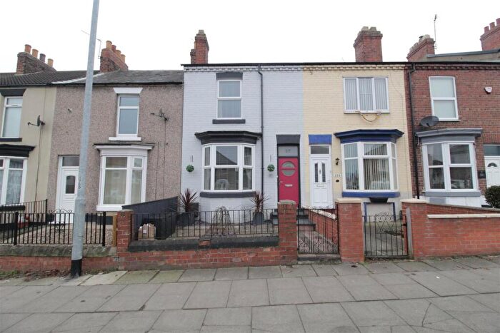 2 Bedroom Terraced House For Sale In North Road, Darlington, DL1
