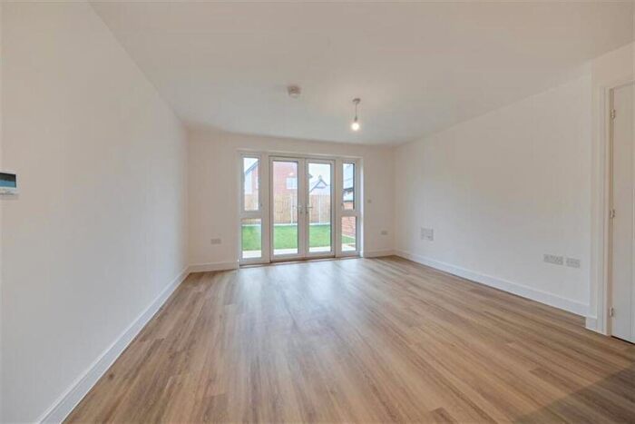 2 Bedroom Semi-Detached House To Rent In Bedroom Semi Detached House In Throwster Drive, Sudbury, CO10