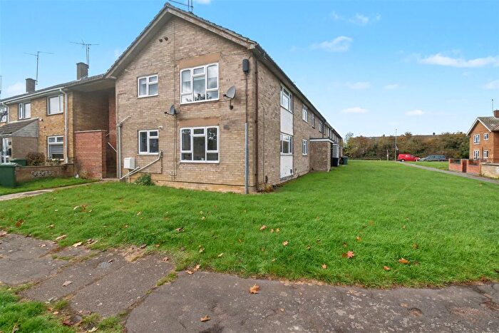 2 Bedroom Flat For Sale In Greasley Walk, Corby, NN18