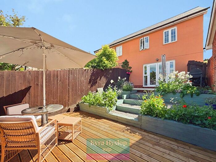 3 Bedroom Semi-Detached House For Sale In Seldon Crescent, Exeter, EX1