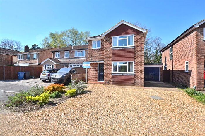 4 Bedroom Detached House For Sale In George Road, Fleet, GU51