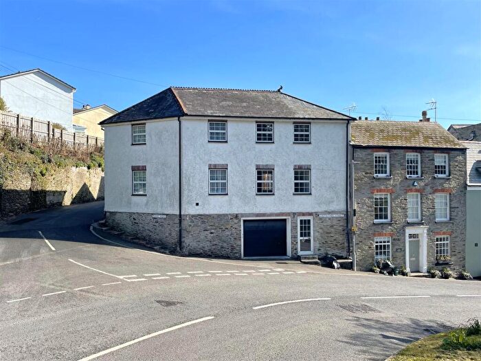 2 Bedroom Maisonette For Sale In Lostwithiel Street, Fowey, Cornwall, PL23