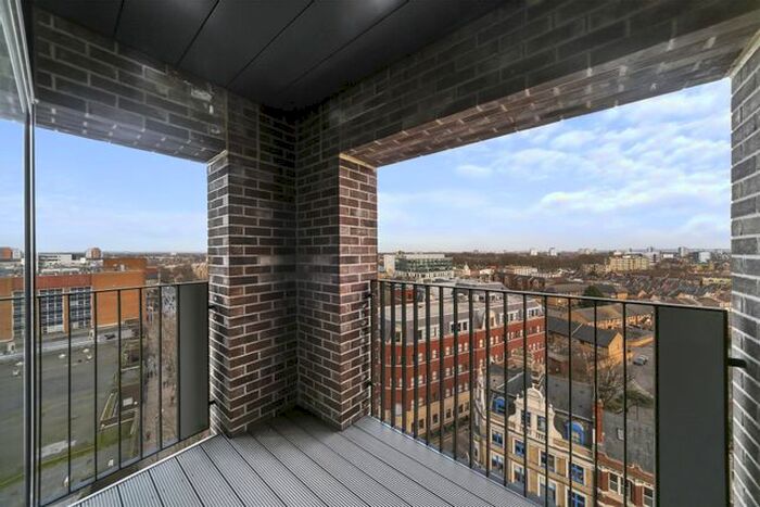 2 Bedroom Flat To Rent In Azure Building, London, E15