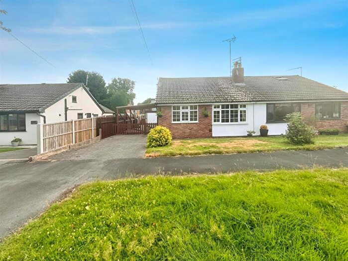 2 Bedroom Semi-Detached Bungalow To Rent In Stopsley Close, Congleton, CW12