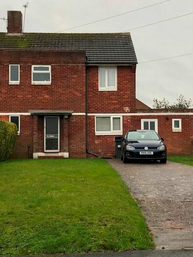 5 Bedroom Semi-Detached House To Rent In Kingsway, Leamington Spa, CV31