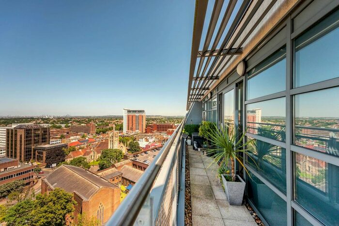 2 Bedroom Flat To Rent In Sutton Park Road, Sutton, SM1