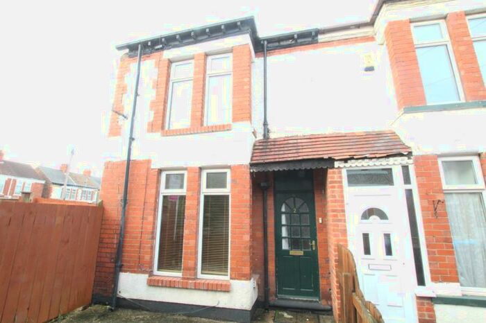 2 Bedroom End Of Terrace House To Rent In Cornwall Gardens, Hull, HU5