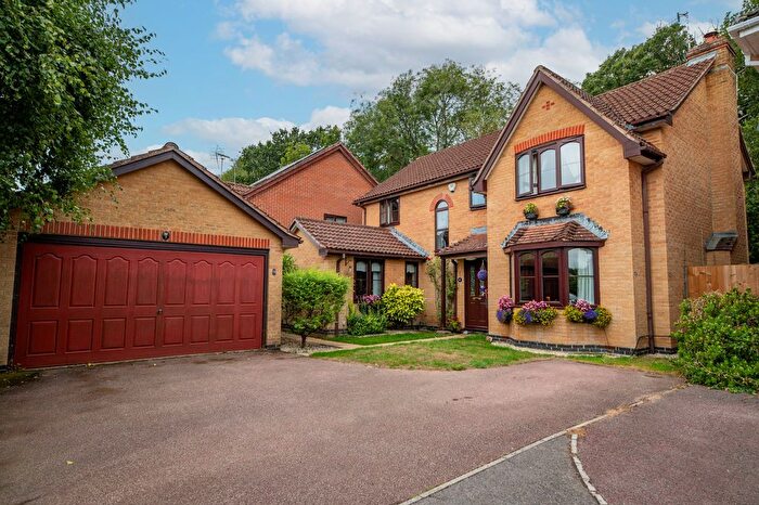 4 Bedroom Detached House For Sale In Pentere Road, Lovedean, PO8