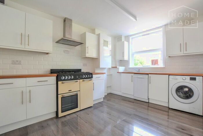 4 Bedroom Semi-Detached House To Rent In Poynings Rd, Archway, N19