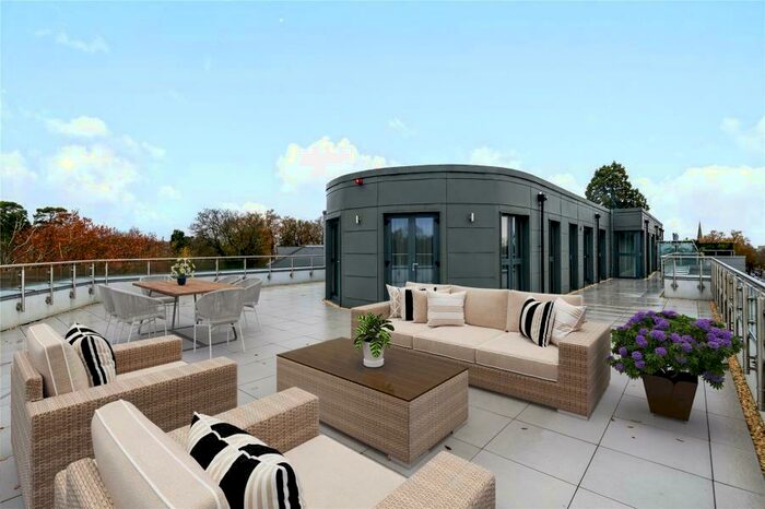 3 Bedroom Apartment To Rent In Weybridge, Surrey, KT13