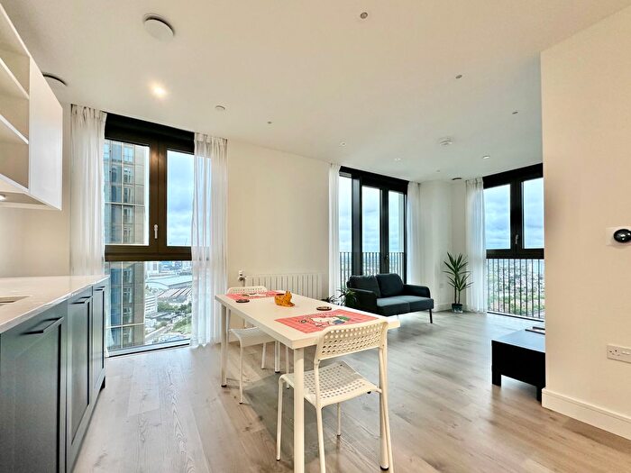 1 Bedroom Flat To Rent In Manor Road, London, E15