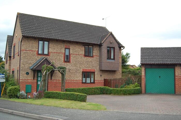 4 Bedroom Detached House To Rent In New Forest Way, Daventry, NN11