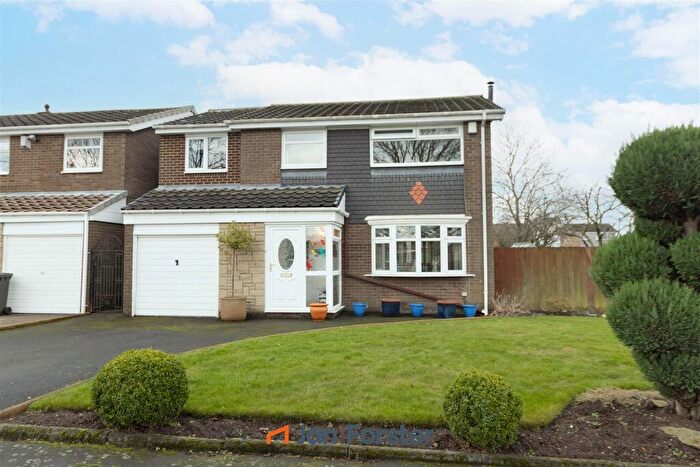 4 Bedroom Detached House For Sale In Merlay Drive, Dinnington, Newcastle Upon Tyne, NE13