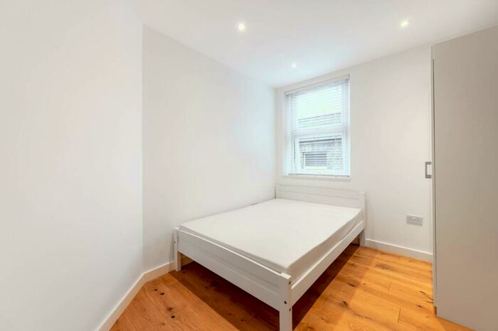 2 Bedroom Flat To Rent In Riffel Road, Willesden Green, London, NW2