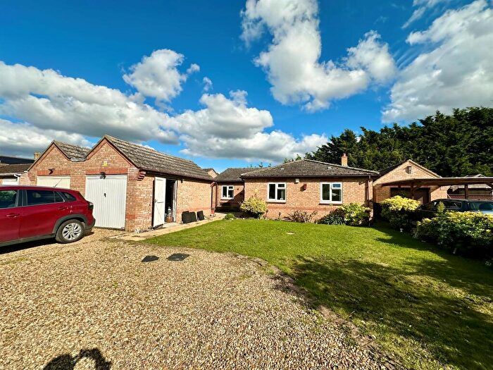 4 Bedroom Detached Bungalow For Sale In The Pastures, Chatteris, PE16