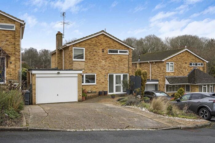 3 Bedroom Detached House For Sale In Jordan Close, Caversham, Reading, RG4