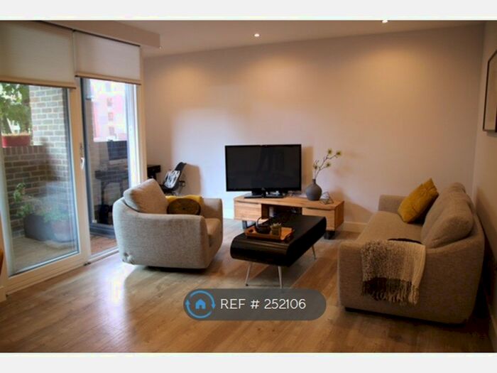 2 Bedroom Flat To Rent In Knapp Road, London, E3