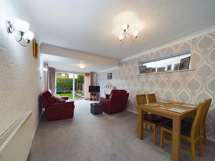 2 Bedroom Detached Bungalow For Sale In Lea Drive, Mickleover, DE3