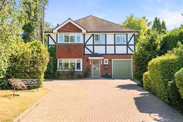 4 Bedroom Detached House For Sale In Highwold, Chipstead, Coulsdon, CR5