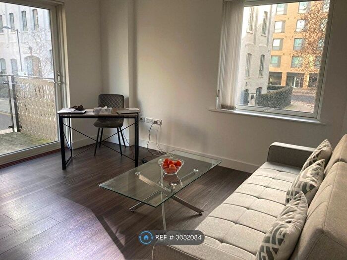 1 Bedroom Flat To Rent In Mill Park, Cambridge, Cambridgeshire, England, Gbr, CB1