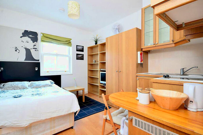 Studio To Rent In Finchley Road, Hampstead, London, NW3