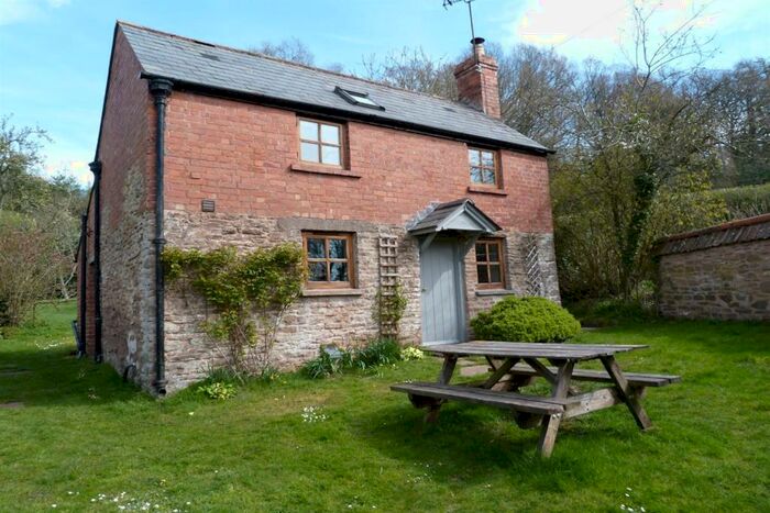 2 Bedroom Detached House To Rent In Kingsthorne, Hereford, HR2